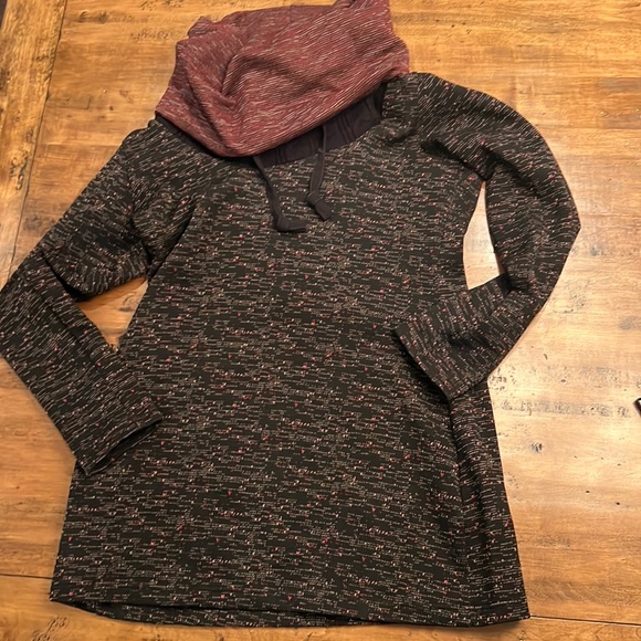 Ruelle cowl neck sweater dress black/red - Picture 1 of 3